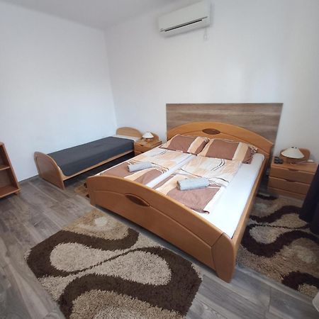 Aquatherma Apartman Шарошпатак Экстерьер фото