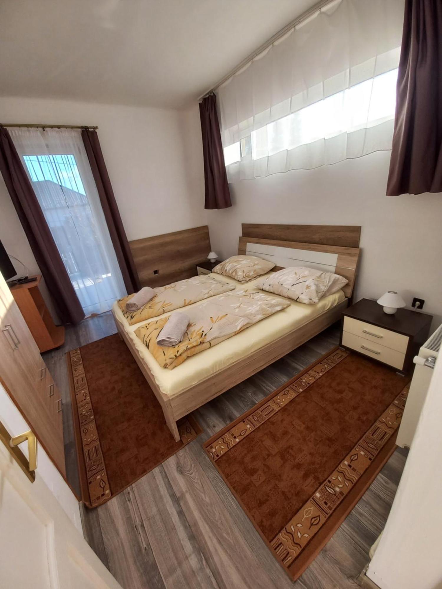 Aquatherma Apartman Шарошпатак Экстерьер фото